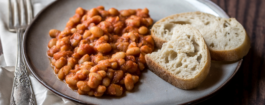 Baked Beans mit Brot